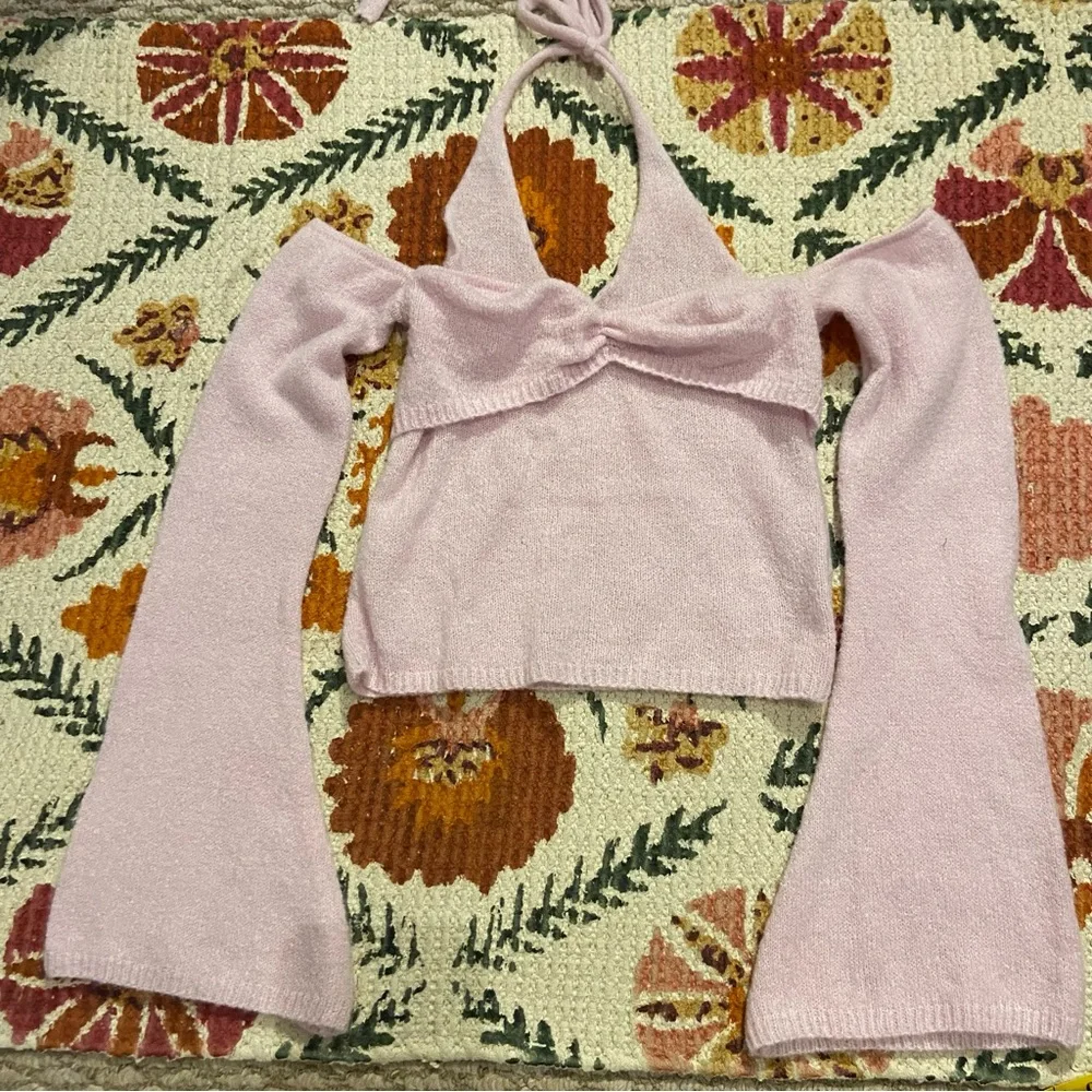 Iamgia pink long sleeve halter top - Picture 2 of 5